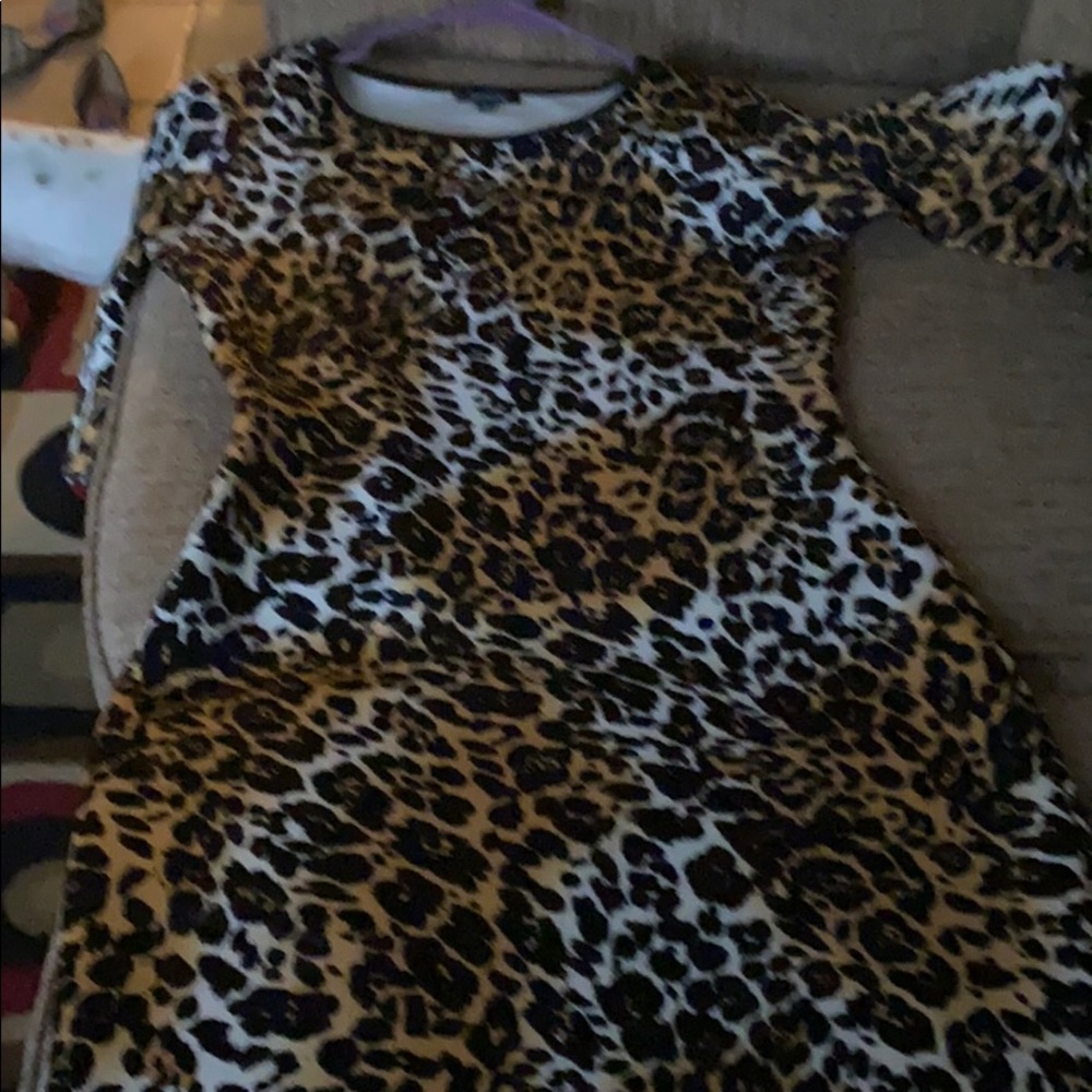 Dress - Picture 4 of 6